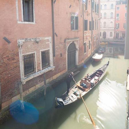 Apartments In San Marco With Canal View By Wonderful Italy Veneţia Exterior foto