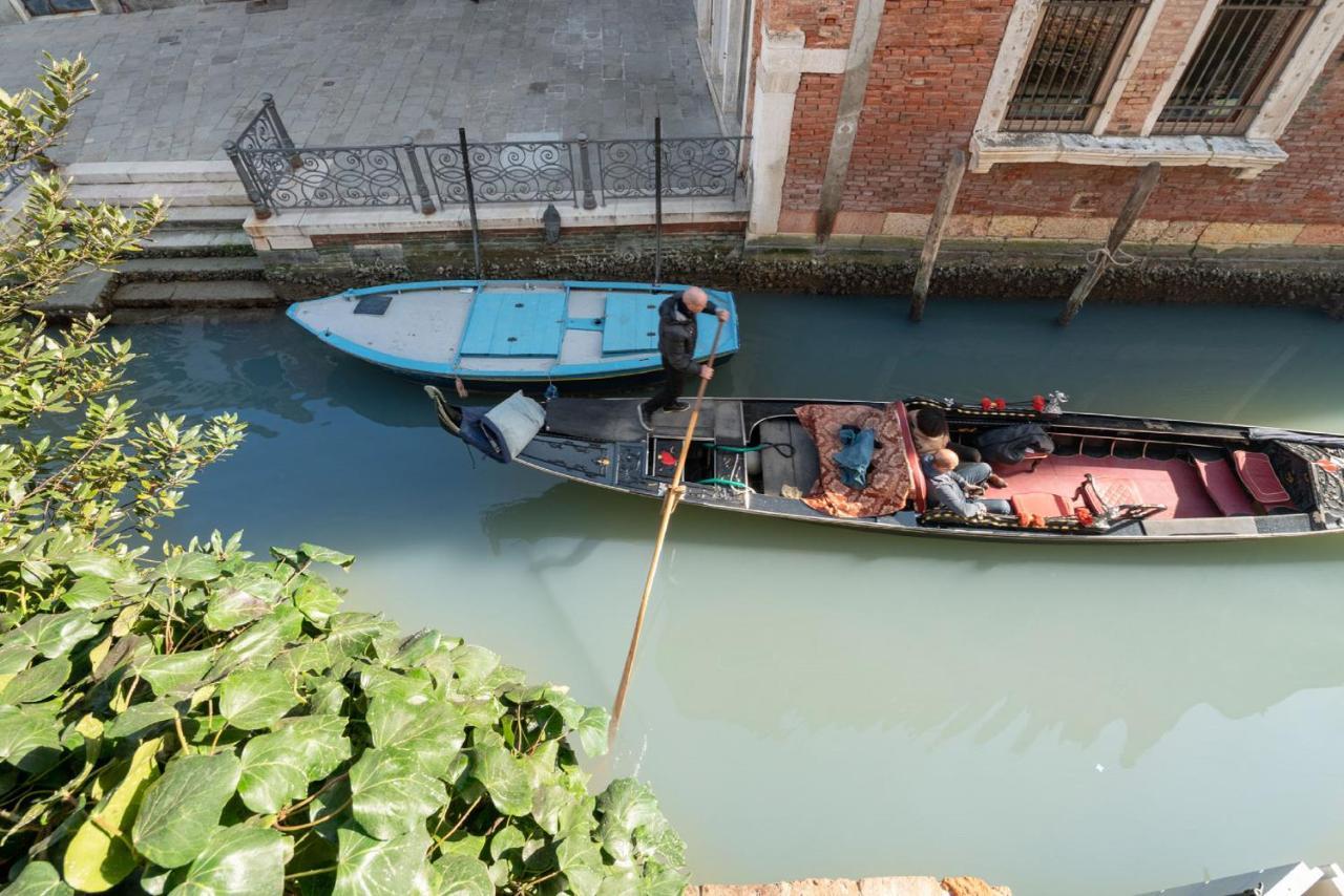 Apartments In San Marco With Canal View By Wonderful Italy Veneţia Exterior foto